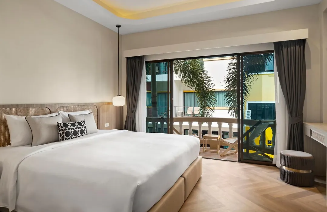 Buasri Boutique Patong-1